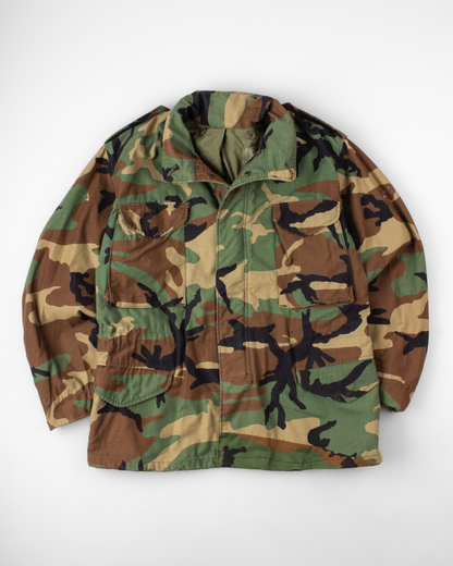 1980s U.S. Army M-65 Woodland Camo Field Jacket (M)