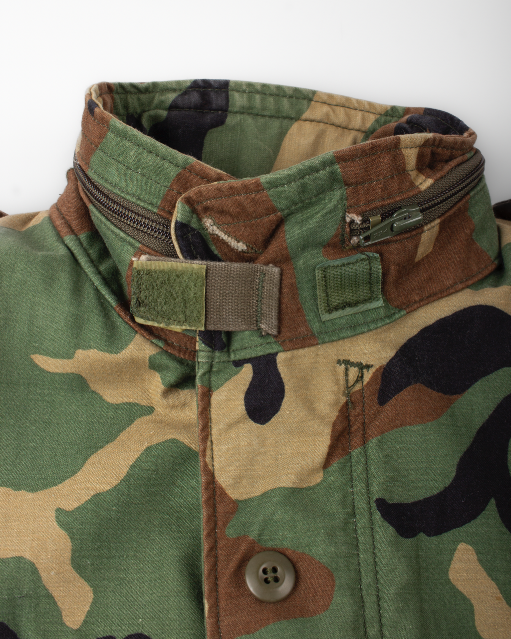 1980s U.S. Army M-65 Woodland Camo Field Jacket (M)