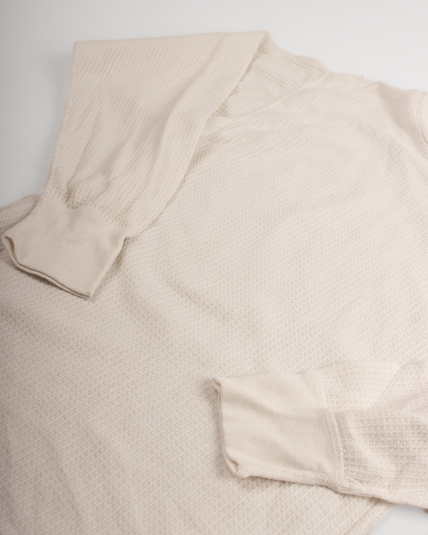 2000s Hanes Thermal waffle knit tee (M)