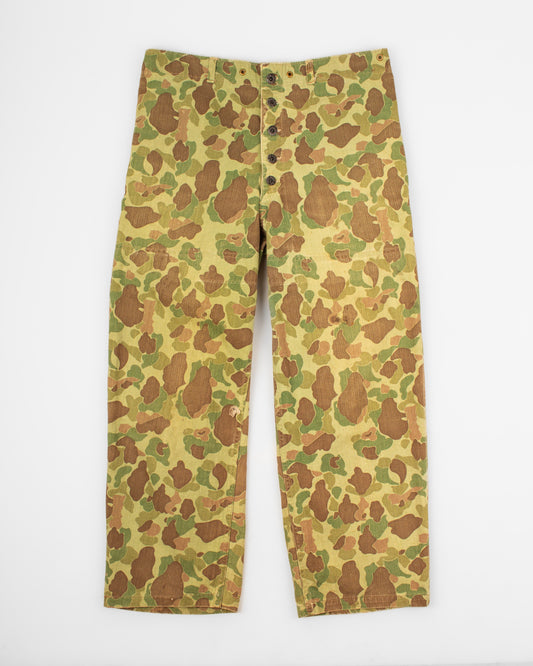 WWII USMC Frogskin Pants, P44 Frogskin Trousers, 1940s Military Pants, US Marine Corps Camouflage, Reversible Camo Pants, Pacific Theater Uniform, WWII Collectible Clothing, Vintage Military Clothing, Frogskin Camouflage, True Vintage Military. Duck Hunter, pacific camo