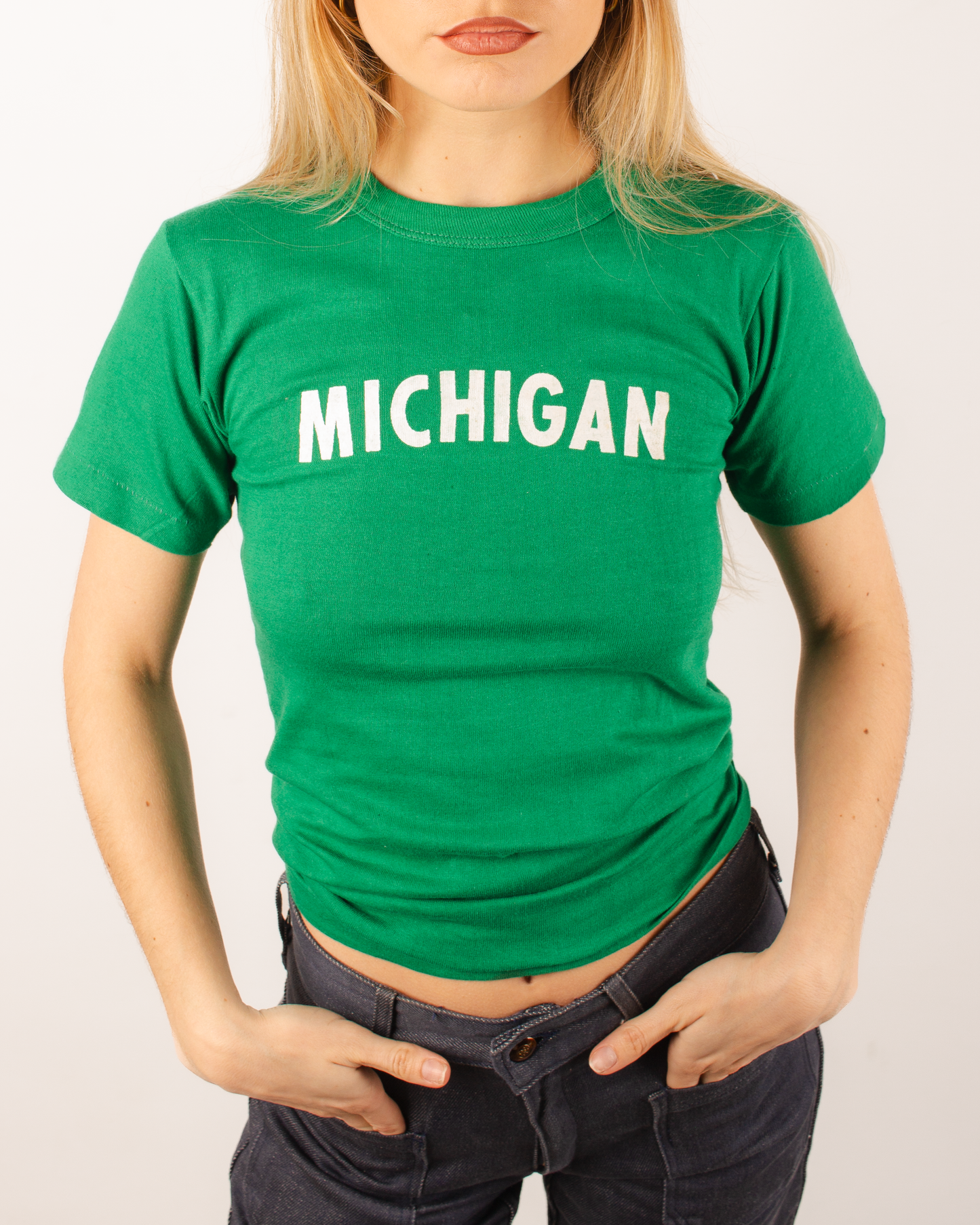 single stitch I Love NY I love new york college tee harvard university highschool printed t-shirt 1970s 70s baby tee crop t-shirt vintage cropped tee 